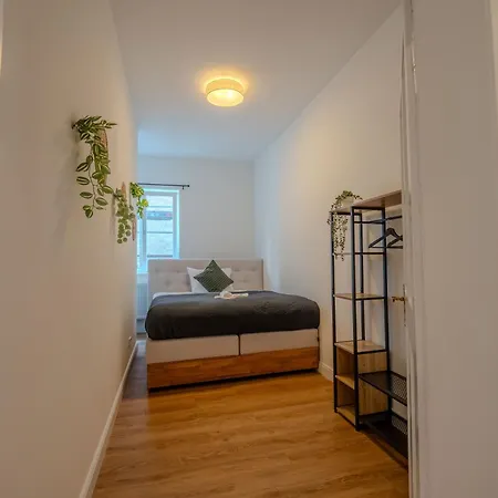 Schlossberg Residences - Design City-apartment Im Herzen Von