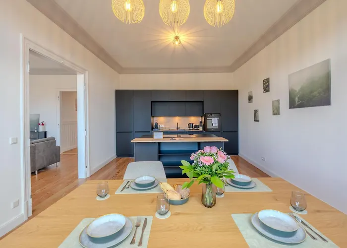 Schlossberg Residences - Design City-apartment Im Herzen Von Apartman